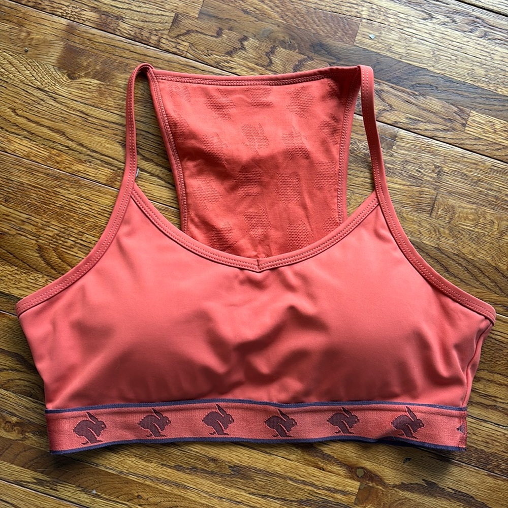 Rabbit women’s strappy pocket bra, size M.
